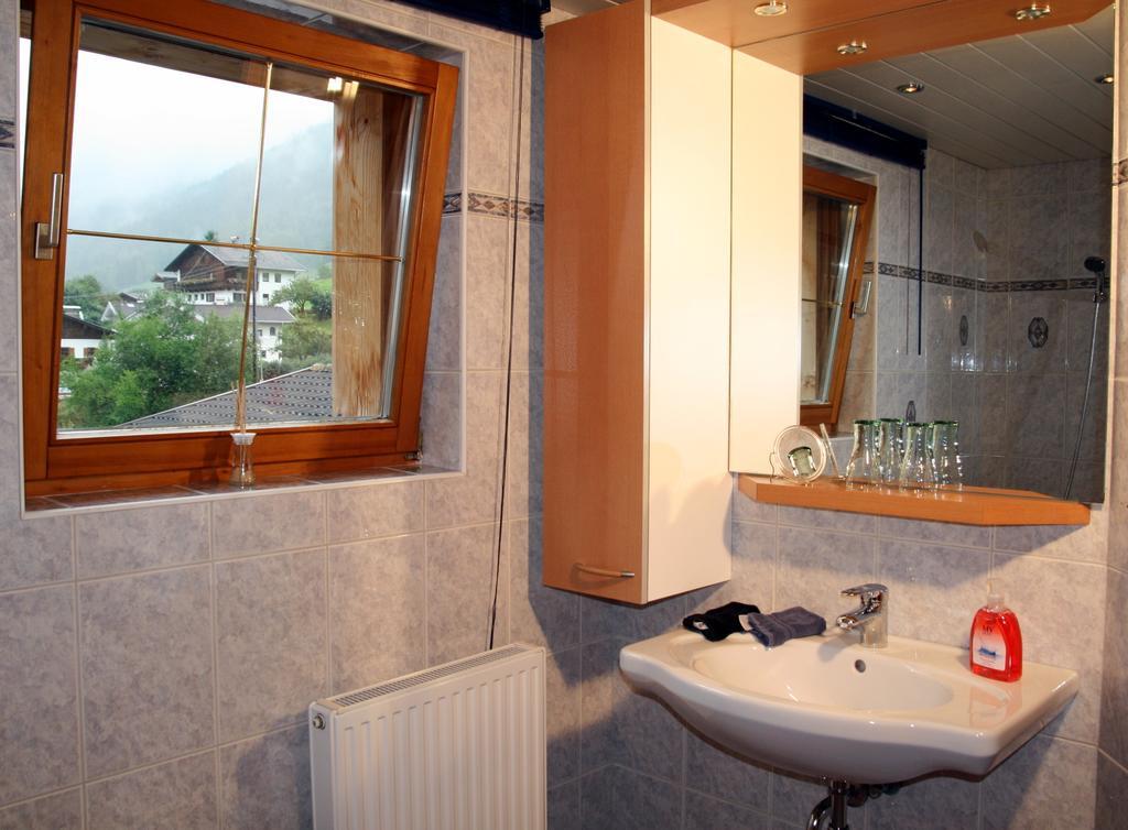 Ferienwohnung Felix-Adults Only ノイシュティフト・イム・シュトゥーバイタール エクステリア 写真